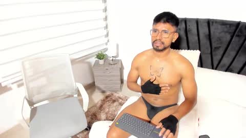 taylormaccurdy_ online show from 10/07/25, 05:43