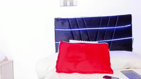 taylormaccurdy_ online show from 11/13/25, 04:39