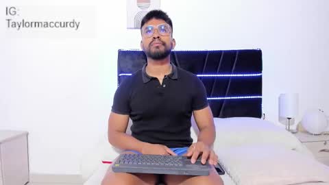 taylormaccurdy_ online show from 01/07/26, 02:08