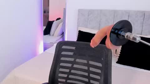 Taylor online show from 01/16/26, 08:35