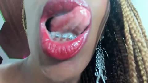 taylorslims online show from 02/02/25, 03:49