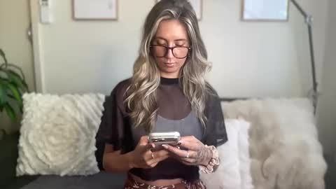 Taylor online show from 02/26/26, 11:37