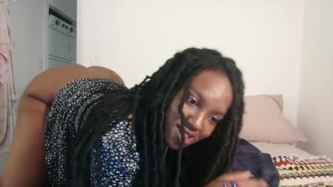 Snapshot of taylorsosweets chatting on 04/29/26, 06:36 Taylor online show from 04/29/26, 06:36