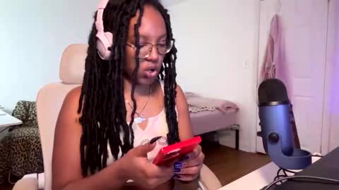 Snapshot of taylorsosweets chatting on 05/08/26, 11:43 Taylor online show from 05/08/26, 11:43