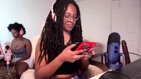 Snapshot of taylorsosweets chatting on 05/17/26, 12:08 Taylor online show from 05/17/26, 12:08