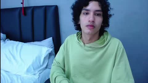 Tayron online show from 09/23/25, 04:54