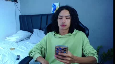 Tayron online show from 04/23/26, 12:26