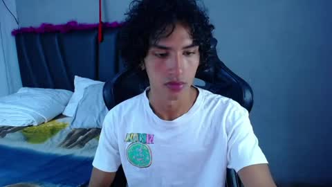 Snapshot of tayronx33 chatting on 05/15/26, 05:53 Tayron online show from 05/15/26, 05:53
