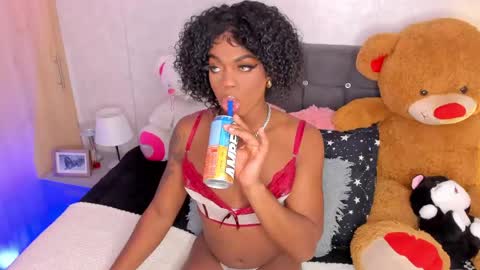  TAYSSA  ONLINE FROM 0630 PM - 1130 PM COLOMBIAN HOUR online show from 06/05/26, 04:08