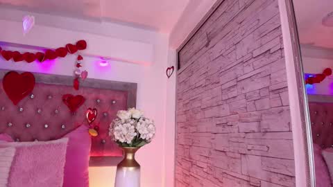 Sofia online show from 02/19/26, 12:45