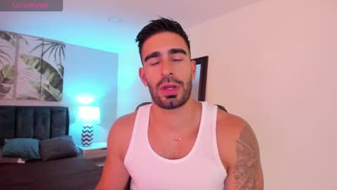 Snapshot of tbastian chatting on 03/11/25, 08:42 BASTIAN online show from 03/11/25, 08:42