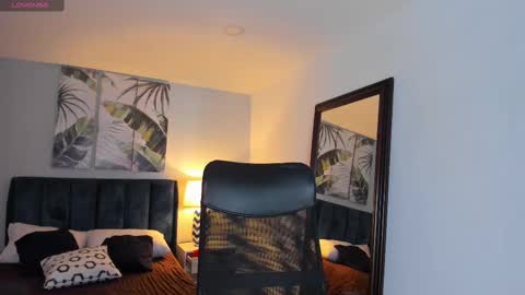 Snapshot of tbastian chatting on 09/18/25, 08:22 BASTIAN online show from 09/18/25, 08:22