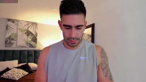 Snapshot of tbastian chatting on 10/21/25, 08:53 BASTIAN online show from 10/21/25, 08:53