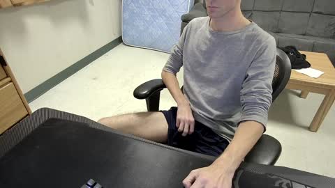 Snapshot of tbone_93 chatting on 12/12/24, 11:40 Tbone online show from 12/12/24, 11:40