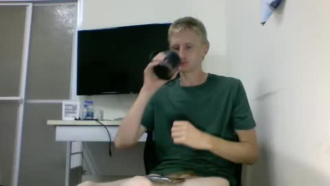 tcute0 online show from 10/10/25, 09:47