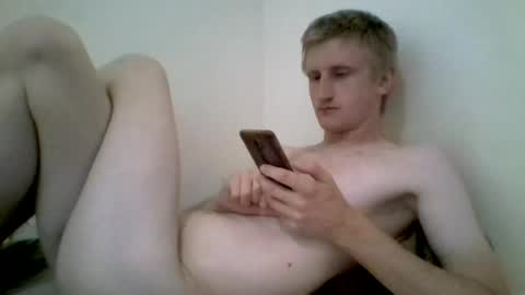 Snapshot of tcute0 chatting on 07/18/26, 06:28 tcute0 online show from 07/18/26, 06:28