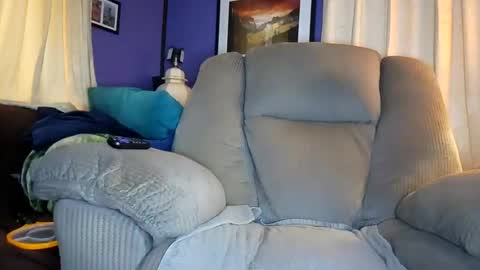 Snapshot of tdave486 chatting on 06/17/26, 01:56 tdave486 online show from 06/17/26, 01:56