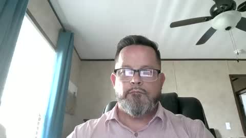 Snapshot of tdhawk87 chatting on 05/04/26, 09:00 tdhawk87 online show from 05/04/26, 09:00