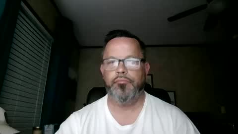 Snapshot of tdhawk87 chatting on 05/11/26, 10:10 tdhawk87 online show from 05/11/26, 10:10