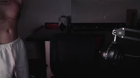 Snapshot of te0__0 chatting on 01/13/26, 05:24 Teo independent model online show from 01/13/26, 05:24