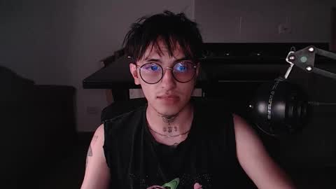 Teo independent model online show from 03/20/26, 06:07