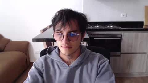 Snapshot of te0__0 chatting on 07/10/26, 01:25 Teo independent model online show from 07/10/26, 01:25