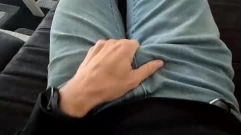 teaeumeer_2027 online show from 04/23/26, 03:47