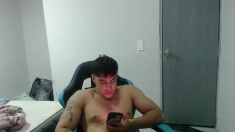 Snapshot of team23hot0 chatting on 10/28/25, 12:14 team23hot0 online show from 10/28/25, 12:14