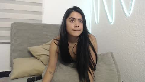 DYNAMITE DUO69 online show from 09/17/25, 02:08