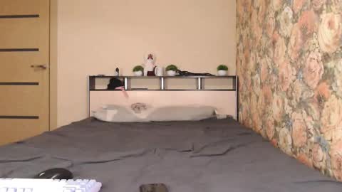 July online show from 12/18/25, 07:53