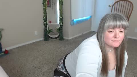 teases online show from 03/02/25, 03:16