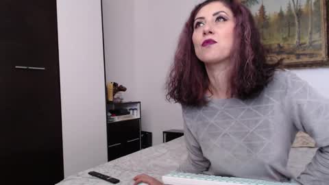 ALICIA--- online show from 01/16/25, 09:27