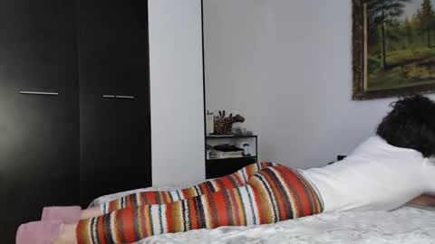 ALICIA--- online show from 02/25/25, 08:36