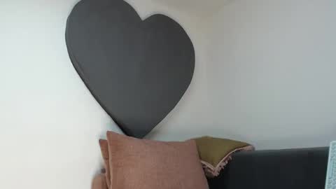 ALICIA--- online show from 03/21/26, 06:18