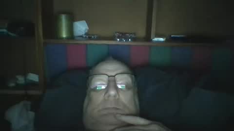 Snapshot of tebb61 chatting on 05/16/26, 08:11 Mark online show from 05/16/26, 08:11