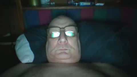 Snapshot of tebb61 chatting on 05/31/26, 06:53 Mark online show from 05/31/26, 06:53