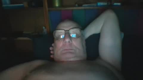 Snapshot of tebb61 chatting on 06/24/26, 07:51 Mark online show from 06/24/26, 07:51
