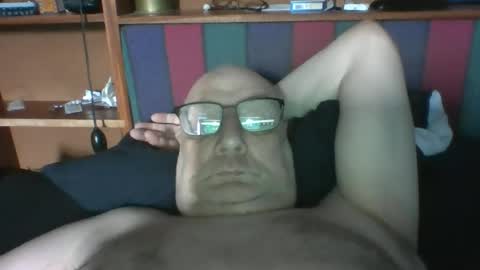 Snapshot of tebb61 chatting on 06/27/26, 07:57 Mark online show from 06/27/26, 07:57