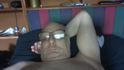 Snapshot of tebb61 chatting on 07/11/26, 07:11 Mark online show from 07/11/26, 07:11