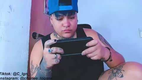 Charlee He online show from 01/04/25, 05:16