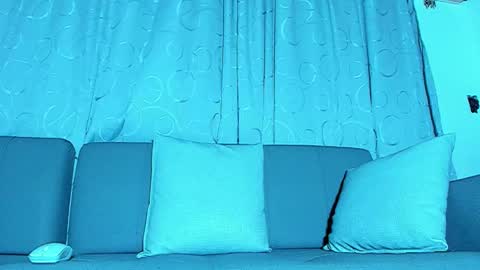 Charlee He online show from 12/02/25, 11:48