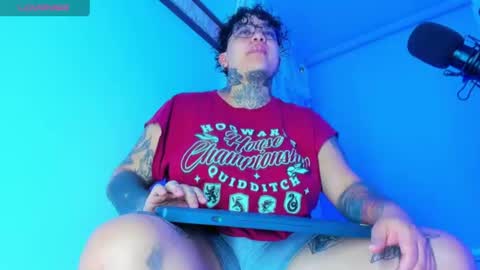 Charlee He online show from 07/28/26, 08:43