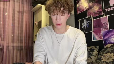 Alice     online show from 04/03/26, 11:36