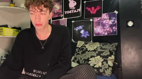 Alice     online show from 04/23/26, 12:34