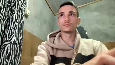 tecnicogatu online show from 11/19/25, 04:45