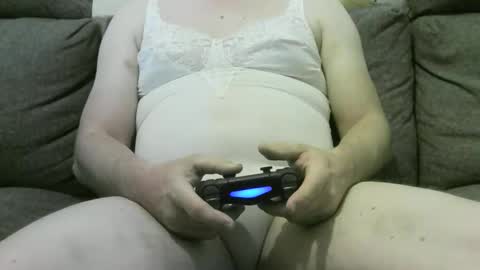 Chris online show from 11/21/25, 09:46