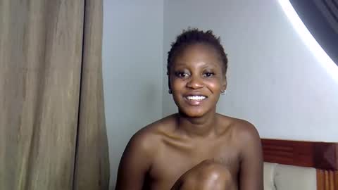 Snapshot of tee_01 chatting on 02/21/26, 09:27 Nicole online show from 02/21/26, 09:27