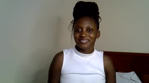 Nicole online show from 04/19/26, 01:38