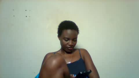 Snapshot of tee_kaicy chatting on 01/21/25, 12:07 kaicy online show from 01/21/25, 12:07