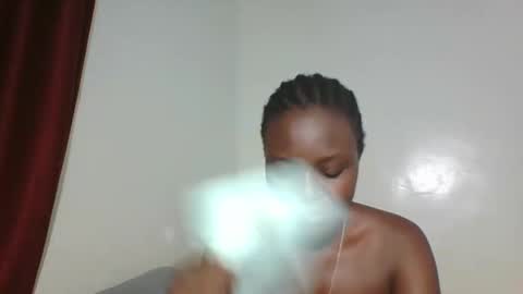 Snapshot of tee_kaicy chatting on 10/26/25, 08:26 kaicy online show from 10/26/25, 08:26